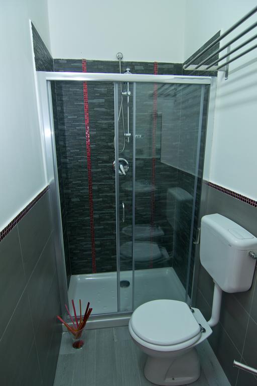B&B Tifeo Villafranca Tirrena Bagian luar foto