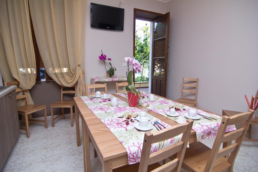 B&B Tifeo Villafranca Tirrena Bagian luar foto